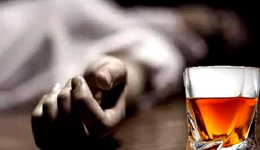 MP में एक और शराबकांड : छतरपुर में शराब पीने से पिता.पुत्र सहित चार की मौत, दो बीमार