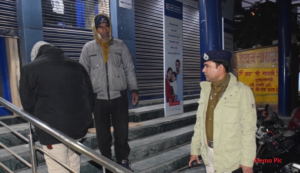 चोरों ने मचाया ताडंव, स्कूल सहित चार दुकानों के तोड़े ताले- Rewa News