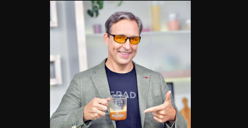 इस अरबपति शख्स ने किया दावा की वो 180 साल जीवित रहेंगे, अपने शरीर में डलवा रहे...