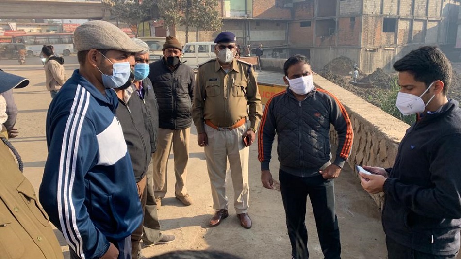 बस स्टैण्ड पहुचे कलेक्टर और ननि कमिश्नर, इस तरह का उठाया कदम...:Rewa Local News बस स्टैण्ड पहुचे कलेक्टर और ननि कमिश्नर, इस तरह का उठाया कदम...:Rewa Local News