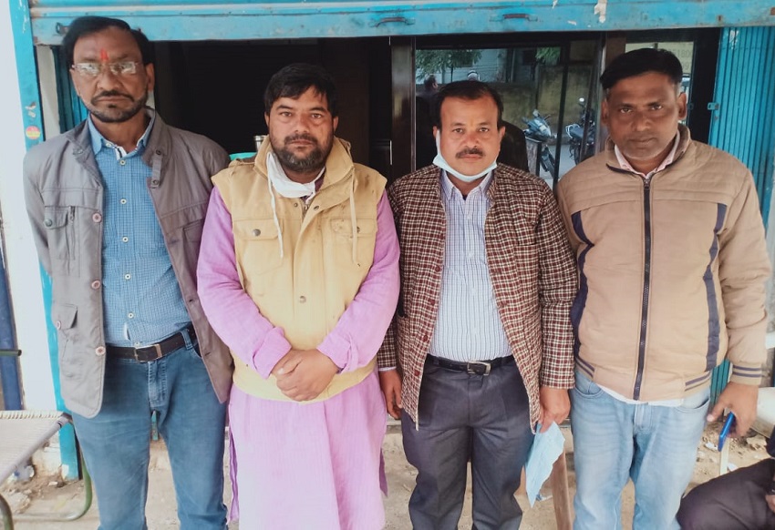 रीवाः लव जिहाद मामले में आरोपित के गिरफ्तारी की मांग, बजरंग सेना ने उठाई आवाज...