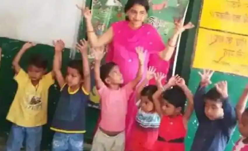 UP Anganwadi Vacancy 2021 : आंगनबाड़ी के 53000 पदों पर यहां भर्ती शुरू, जानिए पूरी डीटेल्स