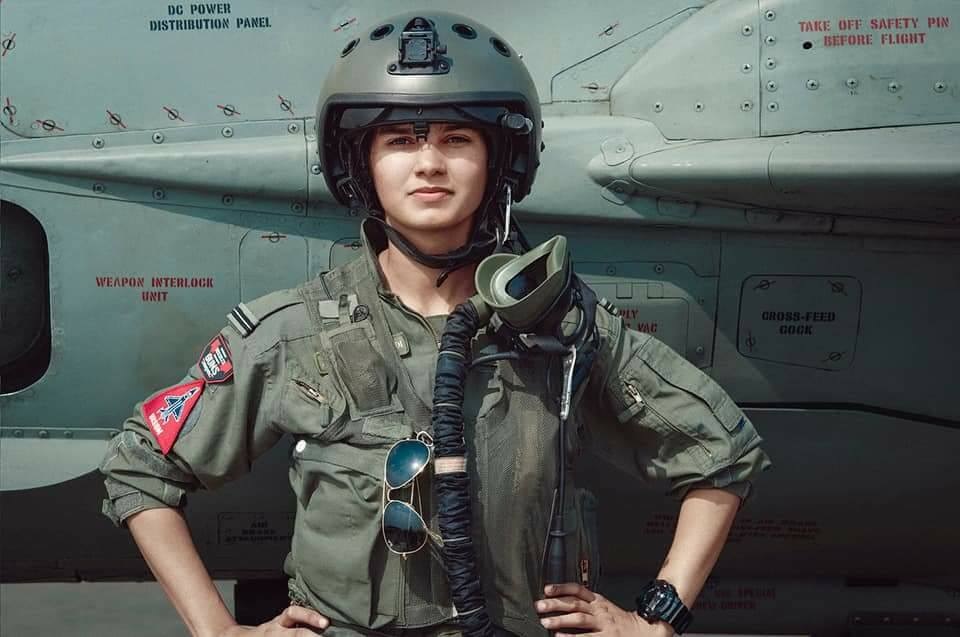 International Womens Day / बंधनों को तोड़ आसमान चूमने निकलीं थीं रीवा की अवनी और बन गईं देश की पहली महिला फाइटर पायलट