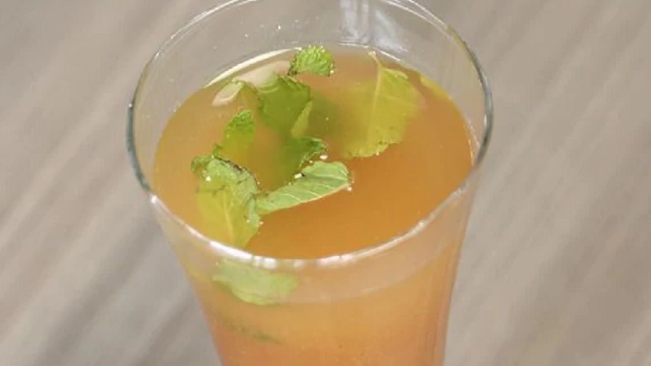 Aam Panna Recipe : गर्मी दूर करने एवं बाॅडी को रिफ्रेश रखने में बेहद फायदेमंद है आम का पन्ना, ऐसे करें तैयार