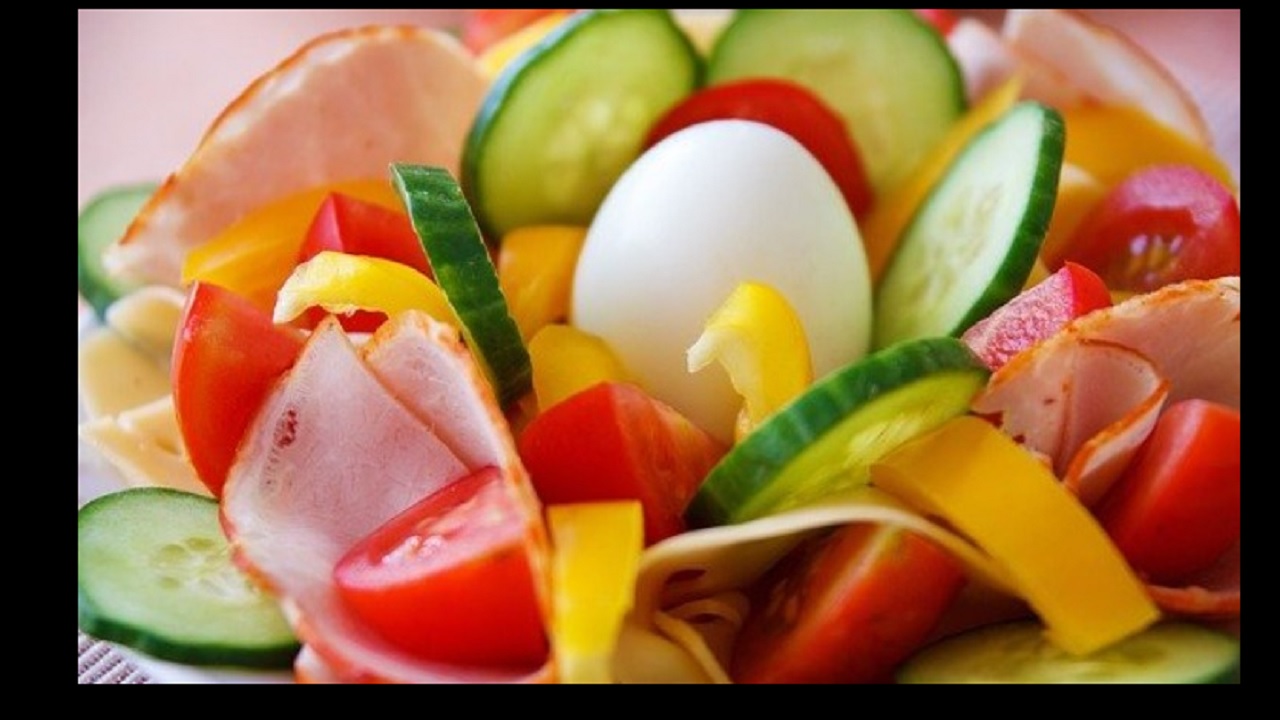 Eating Kheera Health Benefits : गर्मियों में खीरे सेवन से मिलते कई अद्भुत फायदें, ये बीमारियां होती है दूर