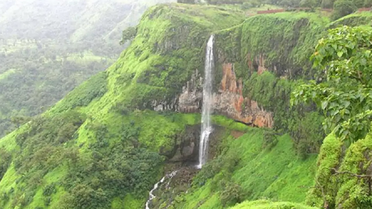 गर्मियों में है घूमने का प्लान तो मुम्बई के समीप स्थित इन 5 खूबसूरत हिल स्टेशनों पर जा सकते हैं घूमने