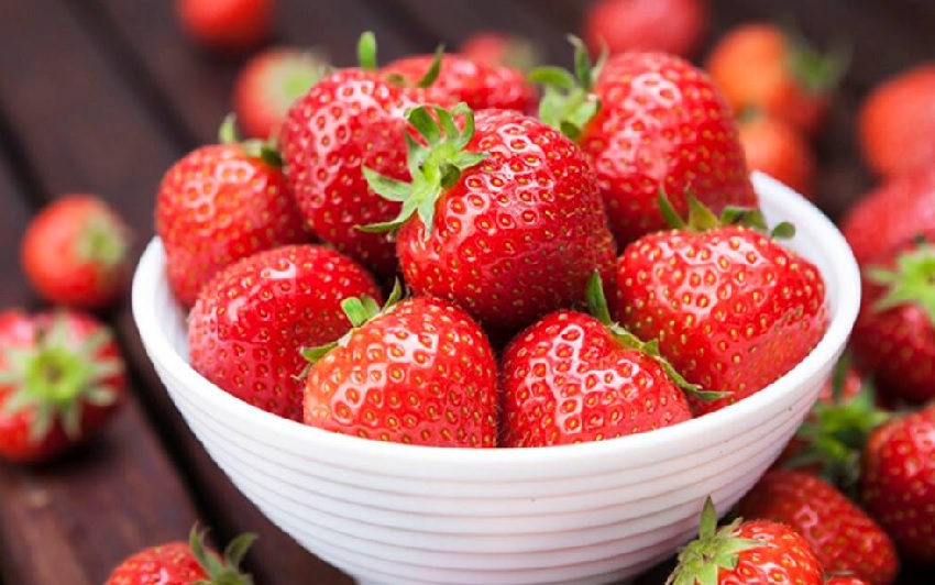 गर्मियों में इन फलों के सेवन से कन्ट्रोल किया जा सकता है हाई ब्लड प्रेसर, जानिए कौन है वो फल