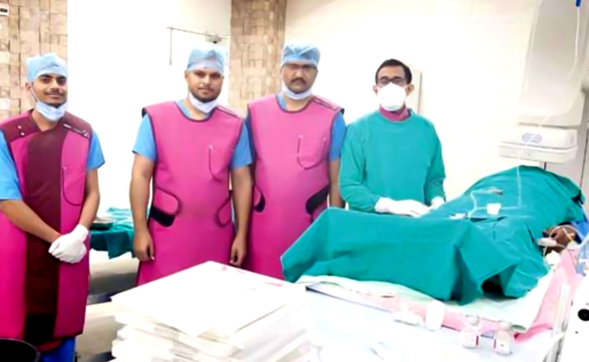 महानगरों से आंगे निकला रीवा! सुपर स्पेशलिटी हॉस्पिटल में मरीज के हार्ट में किया गया प्रदेश का पहला सफल डबल चेम्बर पेसमेकर इंप्लांट