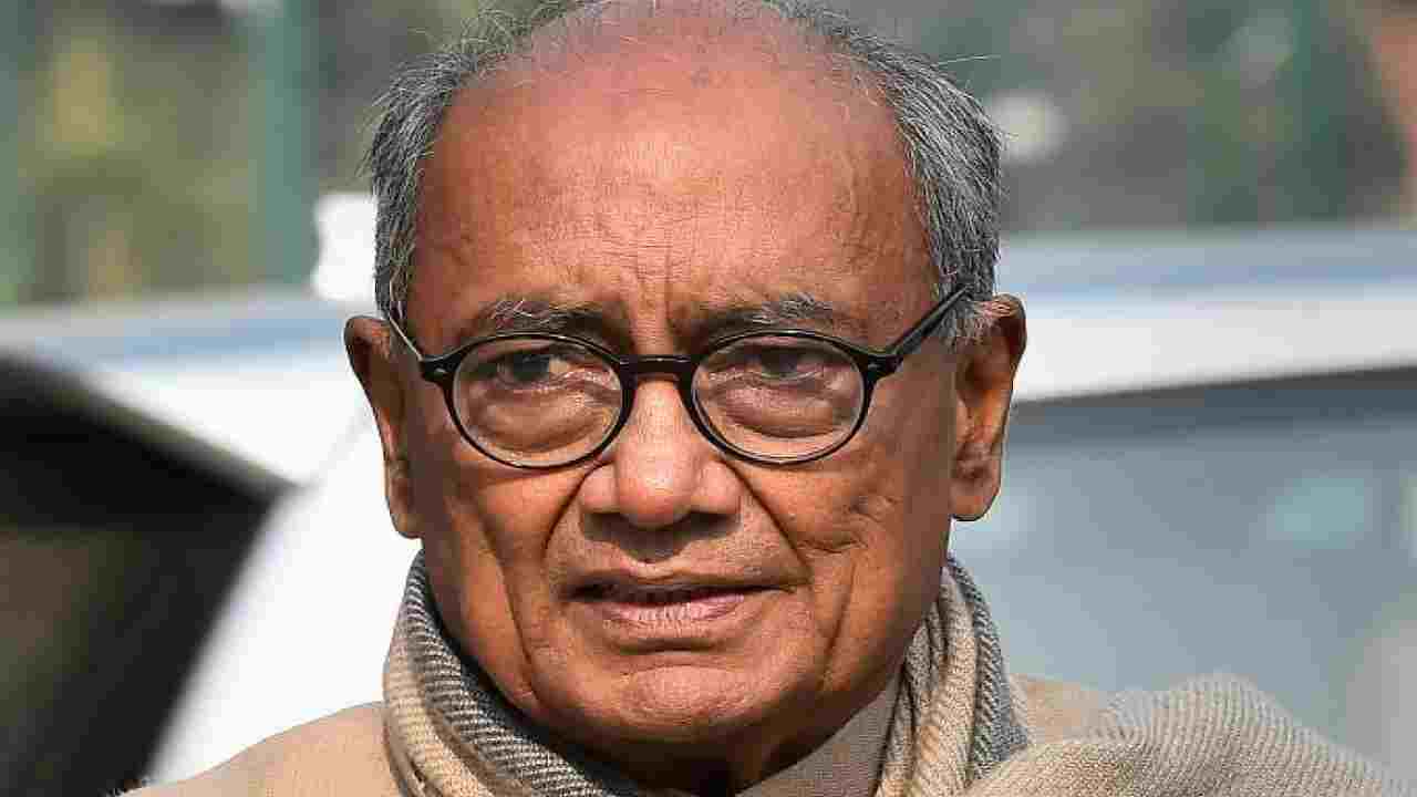 Satna : पीपीई किट को धोकर बाजार में बेंचने का मामला गरमाया, पूर्व मुख्यमंत्री दिग्विजय सिंह ने उठाये सवाल Satna : पीपीई किट को धोकर बाजार में बेंचने का मामला गरमाया, पूर्व मुख्यमंत्री दिग्विजय सिंह ने उठाये सवाल