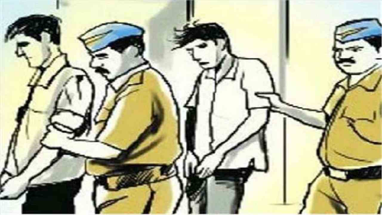 Bhopal News : जुआ खेलते 1 एएसआई और 3 हवलदार गिरफ्तार, क्राइम ब्रांच ने पकड़े 12 जुआरी