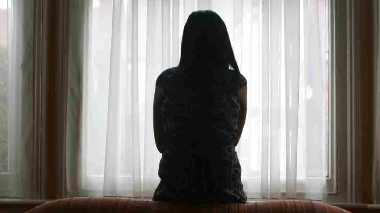 रीवा में शादी का झांसा देकर किशोरी से 3 साल तक करता रहा रेप, मुकरा तो थाने पहुंची पीड़िता, आरोपित गिरफ्तार रीवा में शादी का झांसा देकर किशोरी से 3 साल तक करता रहा रेप, मुकरा तो थाने पहुंची पीड़िता, आरोपित गिरफ्तार