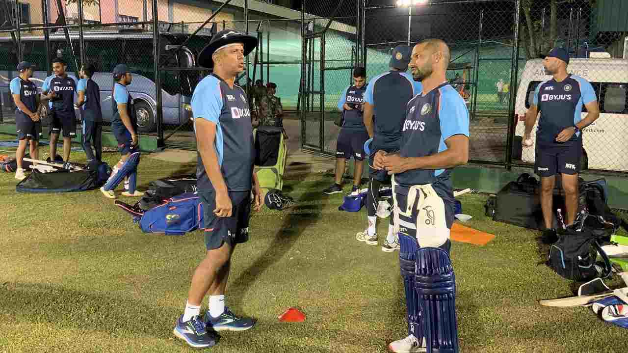 IND vs SL / राहुल द्रविड़ की कोचिंग और शिखर धवन की कप्तानी में श्रीलंका से भिड़ेगी टीम इंडिया, पहला ODI आज IND vs SL / राहुल द्रविड़ की कोचिंग और शिखर धवन की कप्तानी में श्रीलंका से भिड़ेगी टीम इंडिया, पहला ODI आज
