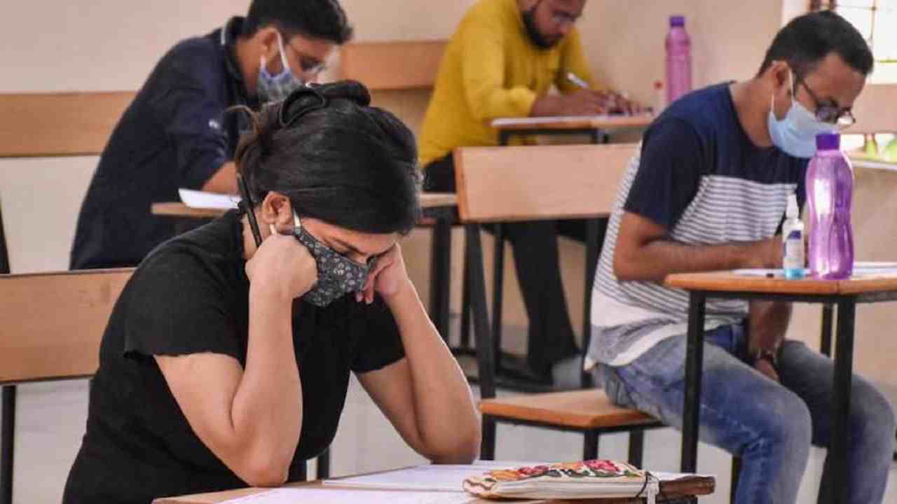 MP PEB Exam Calendar 2021-22: पुलिस, शिक्षक भर्ती वर्ग-3 सहित PEB की आगामी परीक्षाओं की परीक्षा तिथि घोषित MP PEB Exam Calendar 2021-22: पुलिस, शिक्षक भर्ती वर्ग-3 सहित PEB की आगामी परीक्षाओं की परीक्षा तिथि घोषित