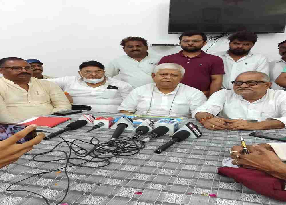 आगामी तीन माह में कांग्रेस पार्टी हो जायेगी गतिशील, कांग्रेस के रीवा प्रभारी राजा पटेरिया का दावा आगामी तीन माह में कांग्रेस पार्टी हो जायेगी गतिशील, कांग्रेस के रीवा प्रभारी राजा पटेरिया का दावा