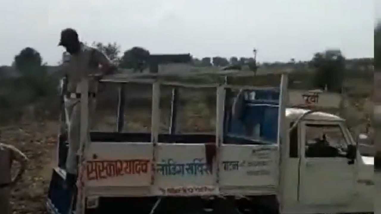 Jabalpur में भीषण सड़क हादसा, मजदूरों से भरा लोडर वाहन पलटा, 2 की मौत, 21 घायल