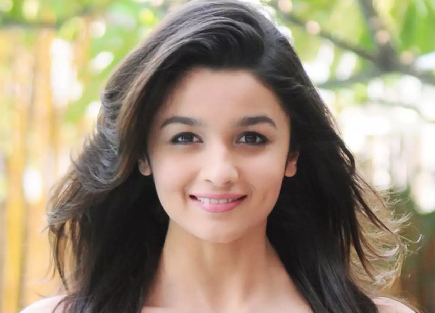 Alia Bhatt की कोरोना रिपोर्ट आई निगेटिव, संजय लीला भंसाली एवं रणवीर की रिपोर्ट पाॅजिटिव आने पर हुआ टेस्ट Alia Bhatt की कोरोना रिपोर्ट आई निगेटिव, संजय लीला भंसाली एवं रणवीर की रिपोर्ट पाॅजिटिव आने पर हुआ टेस्ट