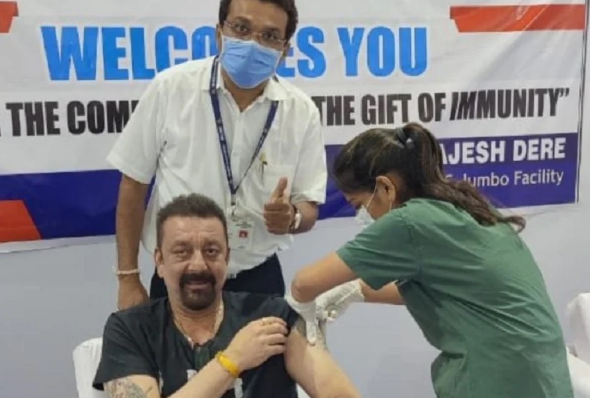 Sanjay Dutt ने लगवाई कोरोना वैक्सीन, एक्टर का न्यू लुक देख क्रेजी हुए फैंस