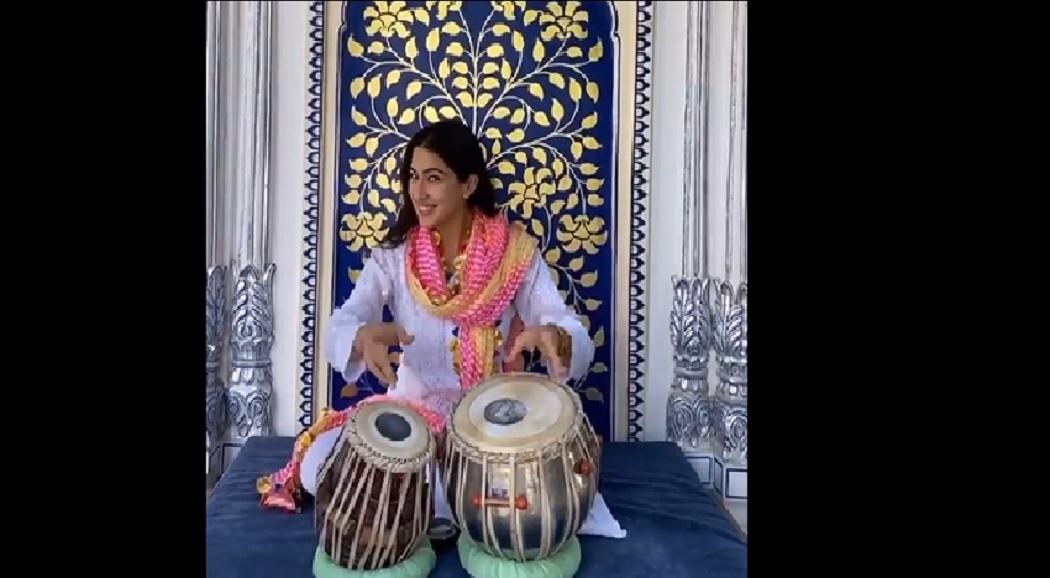 सारा को तबला बजाना पड़ा महंगा, ट्रोलर्स बोले ड्रग्स लेने के बाद...