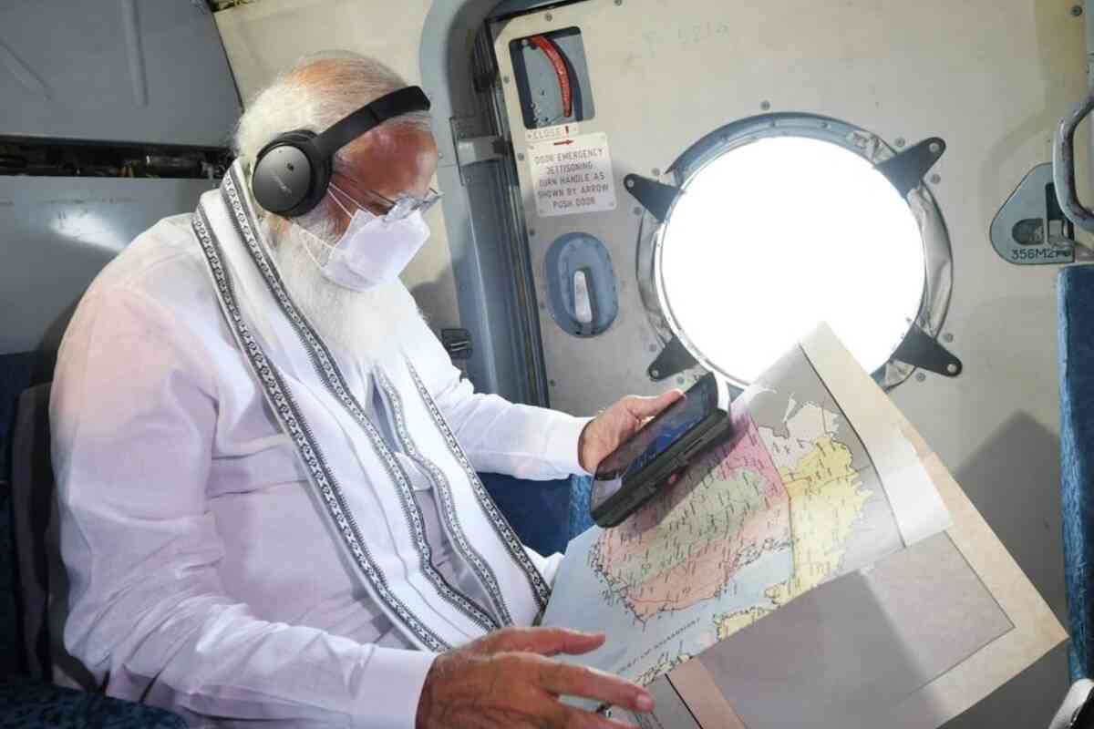 PM मोदी ने चक्रवात प्रभावित गुजरात के लिए 1,000 करोड़ रुपया के राहत पैकेज की घोषणा की