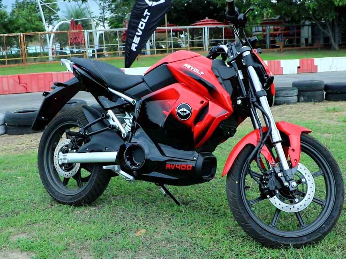 Revolt Motors 18 जून से फिर से शुरू करेगी इलेक्ट्रिक बाइक की बुकिंग