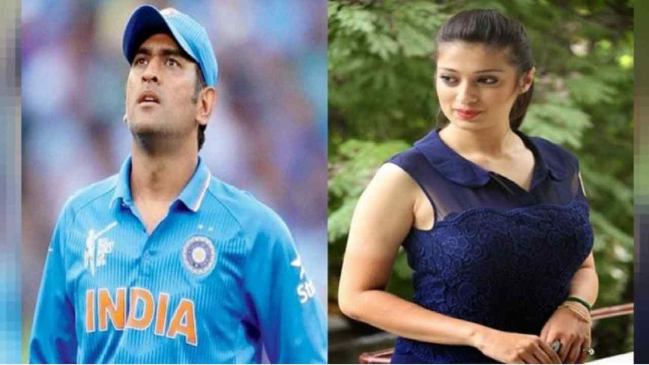 खूबसूरती में सबको मात देती है MS Dhoni की Ex-Girlfriend Raai Laxmi, धोनी से करती है इसलिए नफरत खूबसूरती में सबको मात देती है MS Dhoni की Ex-Girlfriend Raai Laxmi, धोनी से करती है इसलिए नफरत