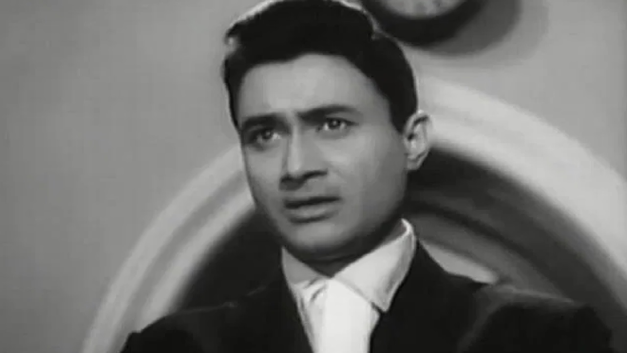 जब आधी रात डाकू ने Dev Anand का खटखटाया दरवाजा, नाम सुनते ही सुपरस्टार के उड़ गए थे होश