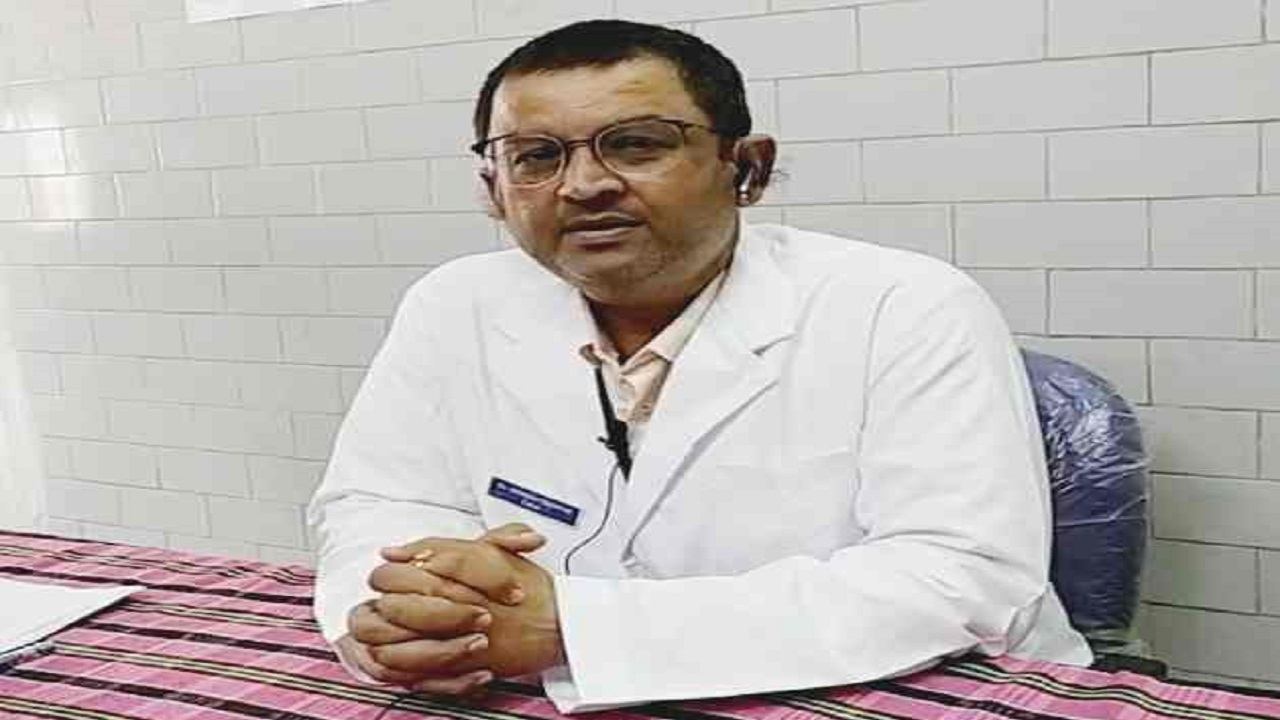 Doctors Day Special: स्वस्थ होकर जाने वाले मरीजों का कृतज्ञता भाव मन को संतोष देता है - डॉ. यत्नेश त्रिपाठी Doctors Day Special: स्वस्थ होकर जाने वाले मरीजों का कृतज्ञता भाव मन को संतोष देता है - डॉ. यत्नेश त्रिपाठी