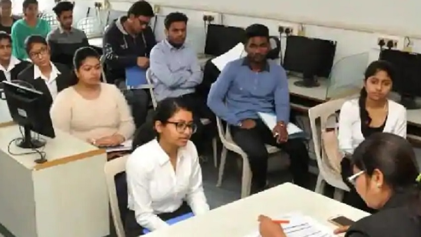 MP Jobs : प्रदेश की राजधानी में इस दिन होगी जाॅब्स की भरमार, 18 से 40 वर्ष के युवाओं मिलेगी नौकरी