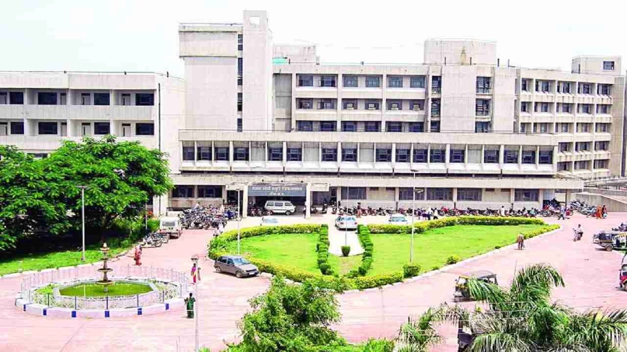 Rewa News Today : Sanjay Gandhi Hospital की छत पर रंगरेलिया मना रहा था प्रेमी जोड़ा, फिर उठाया गया यह कदम