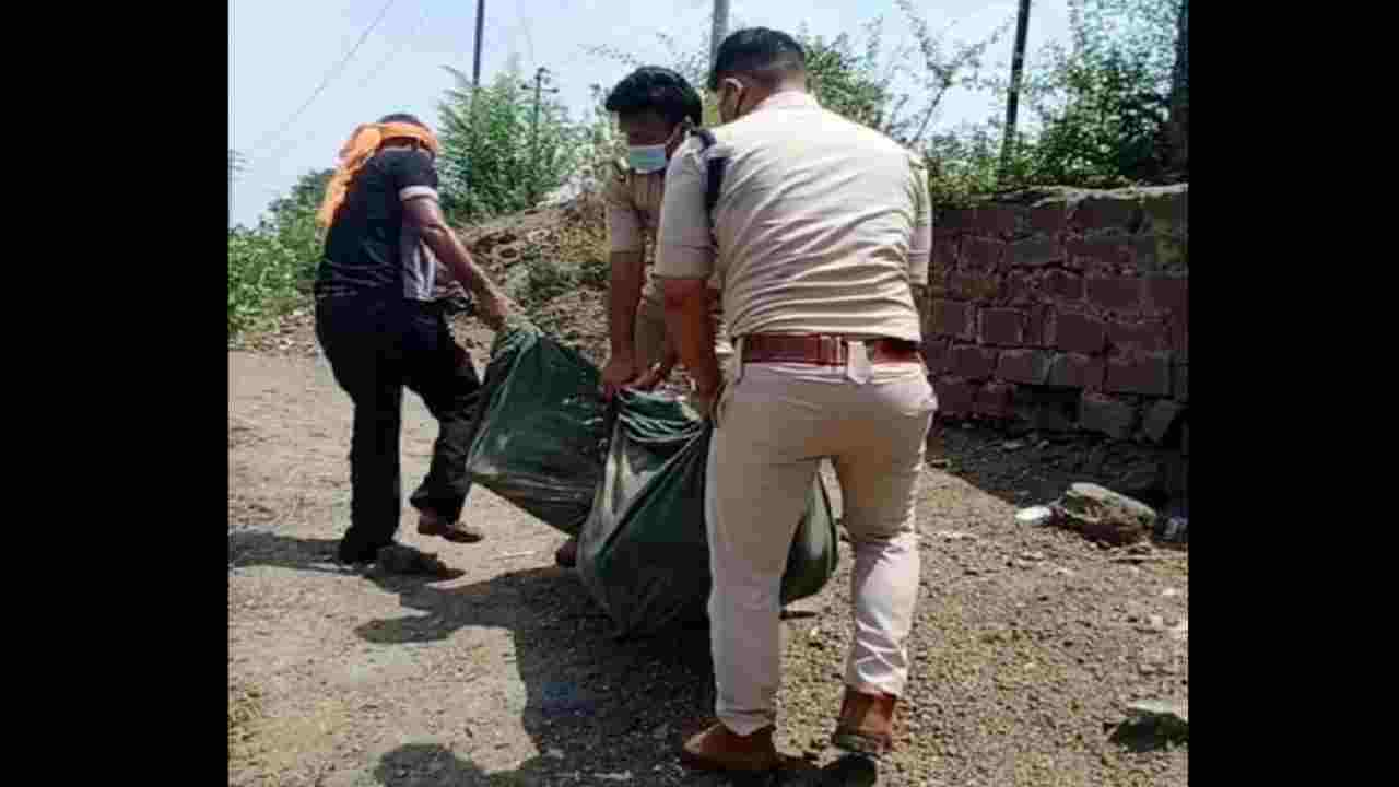 Bhopal: रेलवे ट्रैक पर पड़ा मिला शव, घरवालों ने लेने से किया इंकार