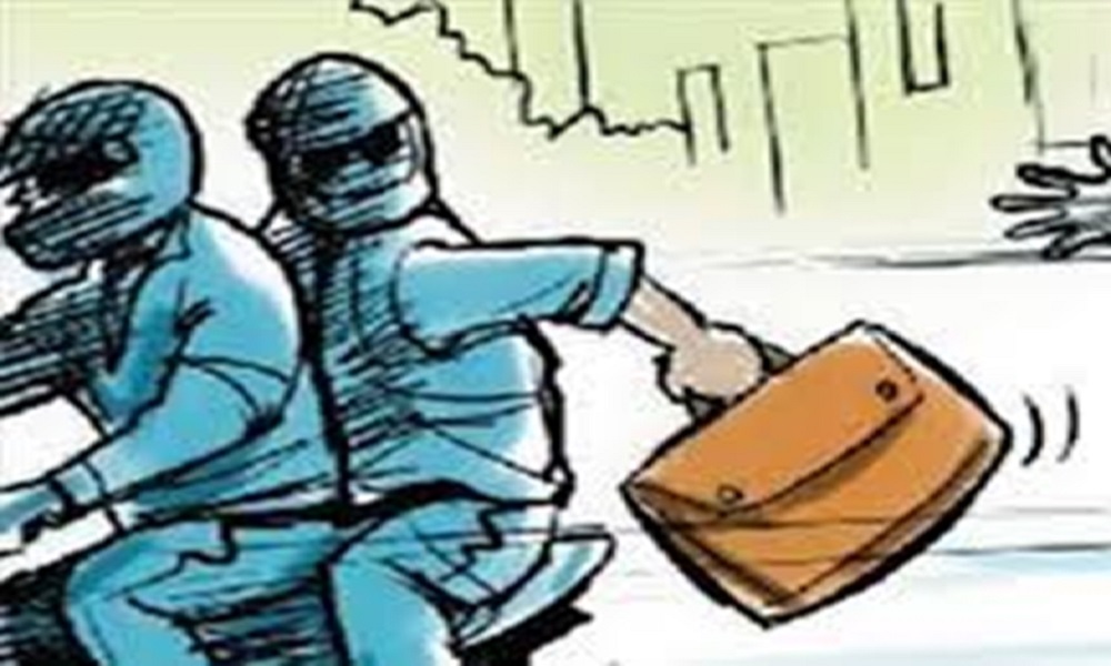 आभूषणों से भरा बैग लेकर भागे बदमाश तो हक्का-बक्का रह गया सराफा कारोबारी : KATNI NEWS