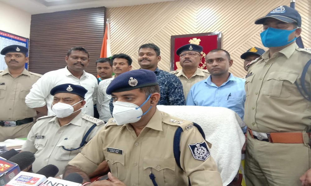 टैक्सी ड्राइवर की हत्या करने वाले गिरफ्तार, लूटी गई कार भी बरामद : SATNA NEWS