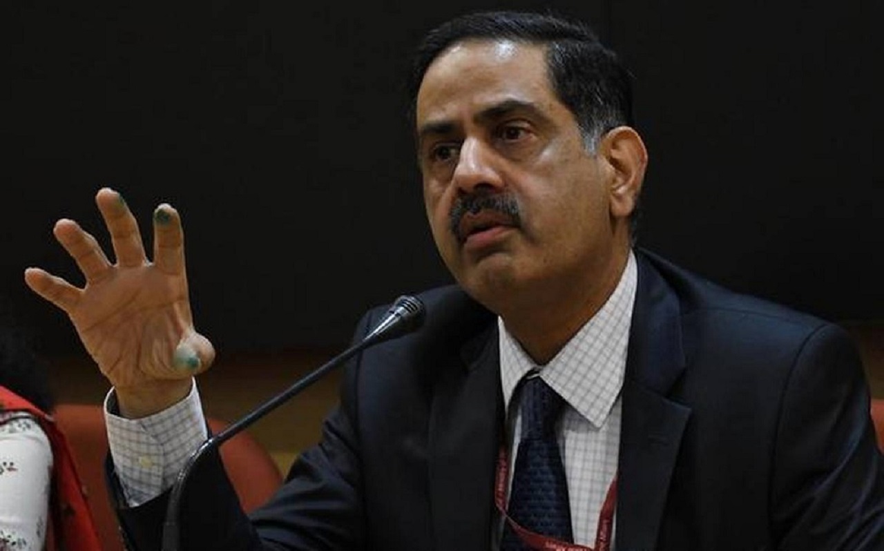 COVID महामारी को लेकर ICMR Chief ने बताई बड़ी बात, कहा कोरोना के दोनों waves में 70% मरीज है इस उम्र के