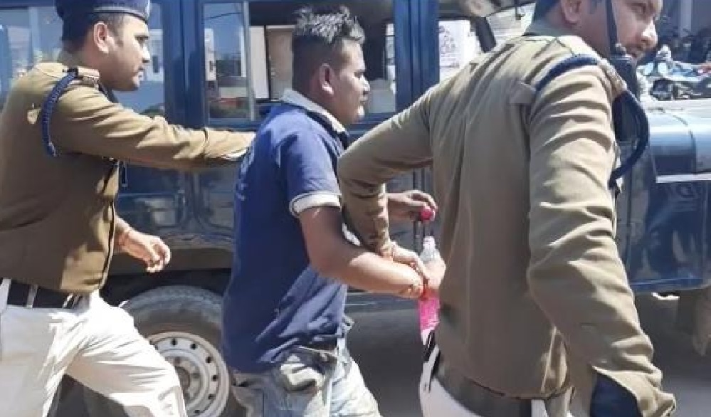 ईदगाह चौक में हुई अंधी हत्या की गुत्थी सुलझी, आरोपी आया पुलिस गिरफ्त में