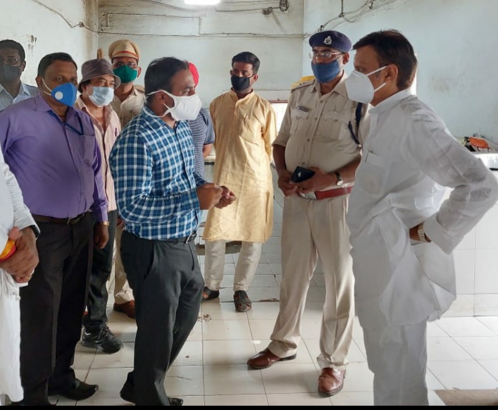 REWA : पूर्व मंत्री को सबके सुख-सुविधा की चिंता, बंदियों को गर्मी से निजात दिलाने 125 सीलिंग फैन उपलब्ध कराए, केंद्रीय जेल परिसर में किया पौधरोपण